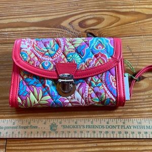 NWT VERA BRADLEY ULTIMATE WRISTLET PAISLEY IN PARADISE